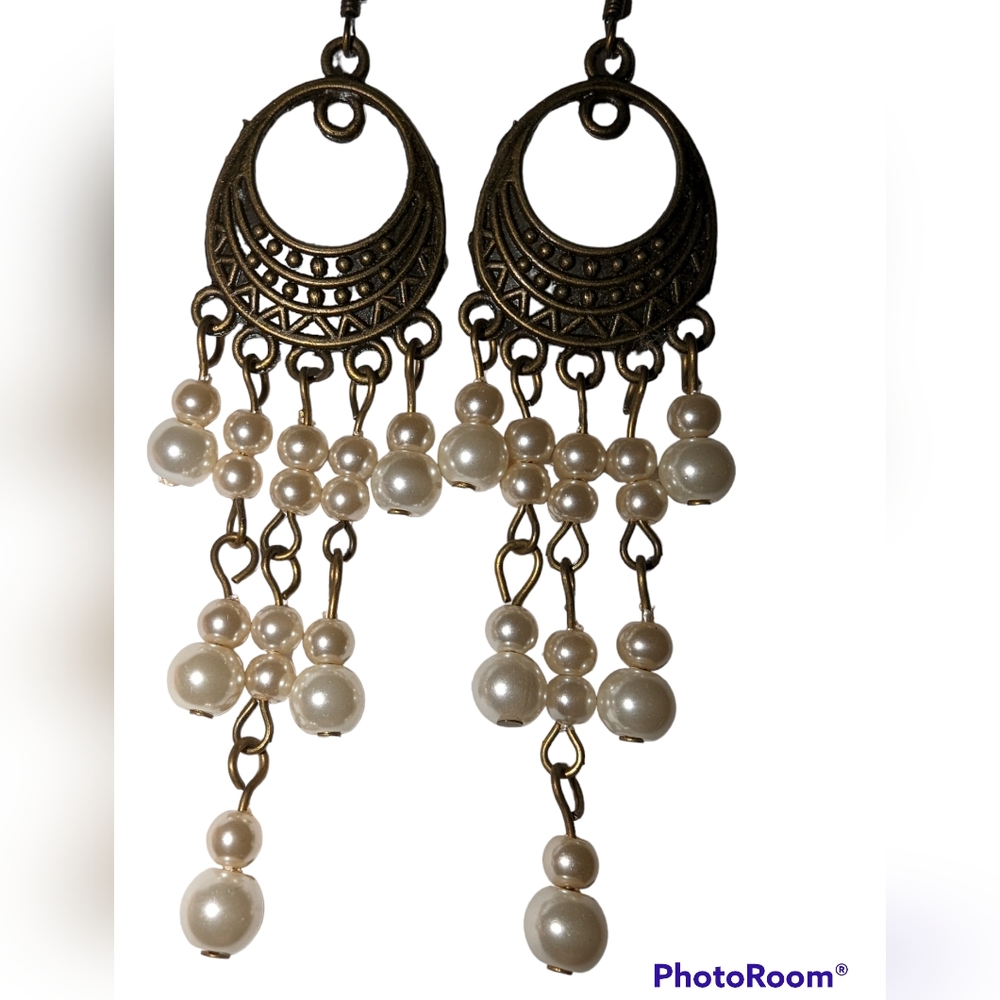 Dangle beaded earrings